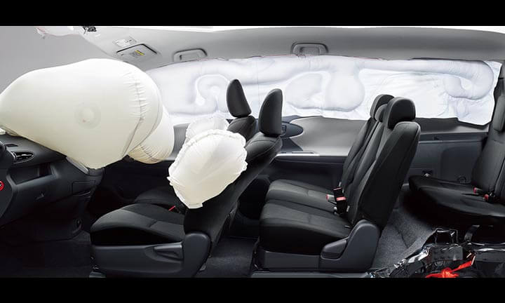 Toyota Prius Plus 2022 interior air bags
