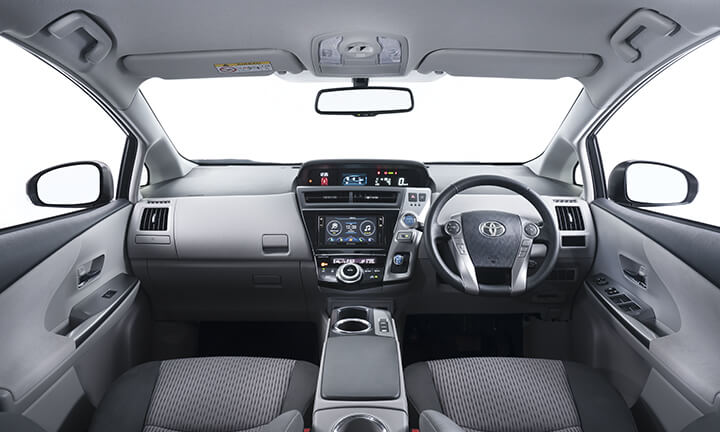 Toyota Prius Plus 2022 interior cabin