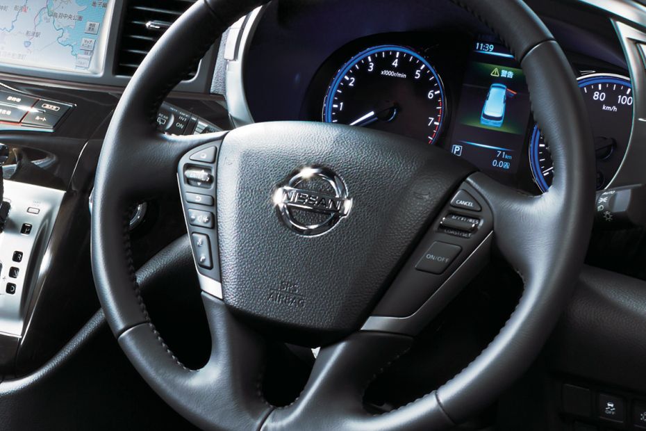 Nissan Elgrand 2022 interior steering