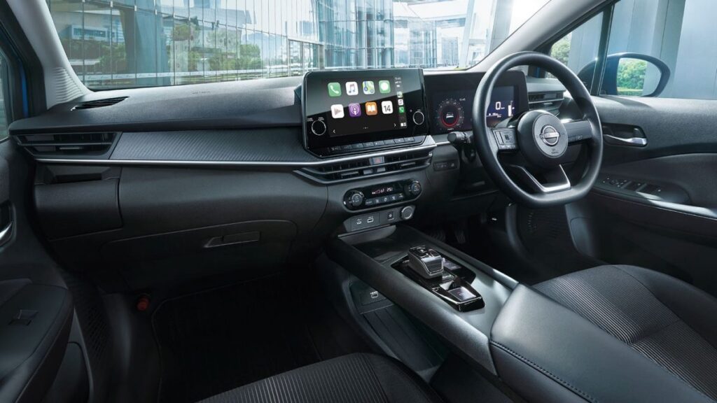 Nissan Note e-Power interior dashboiard