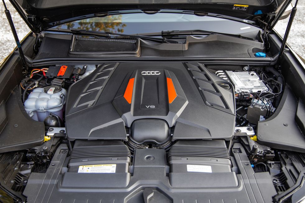 Audi SQ8 TFSI Engine