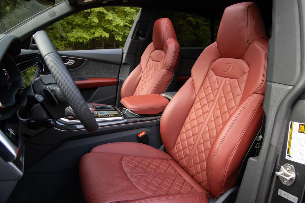 Audi SQ8 TFSI Front Seats