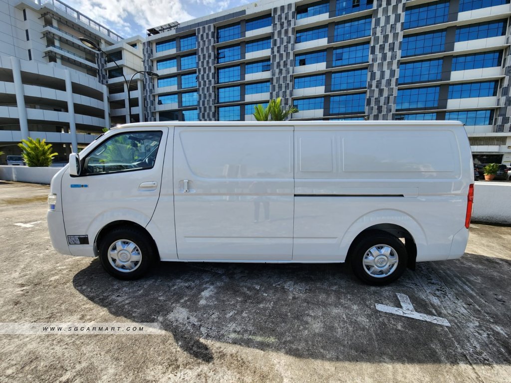 Foton Iblue V6 Electric Side View